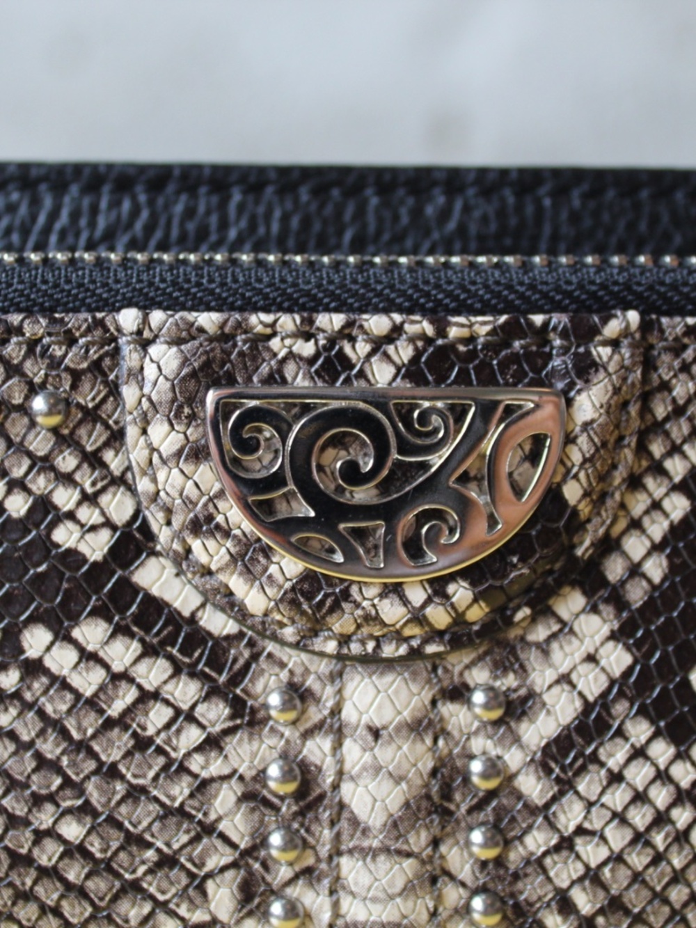 PRISTINE - Brighton Pretty Tough Python Hidden Front Wallet Crossbody Organizer - Picture 6 of 9